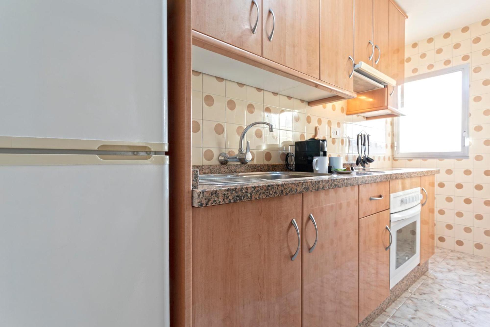 1004 - Beachfront Apartment On El Paseo, 4 Pers - Air Conditionning - Wi-Fi - Smart Tv Almunecar Ngoại thất bức ảnh