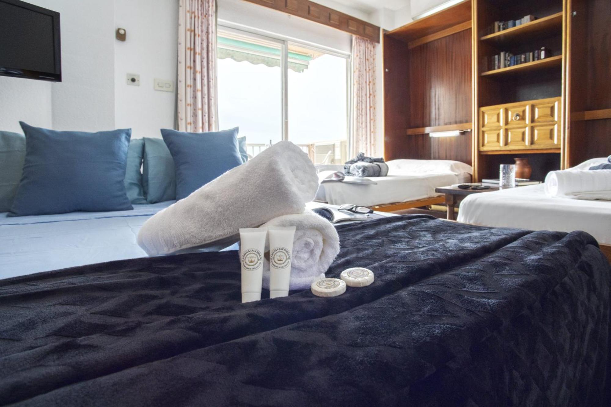 1004 - Beachfront Apartment On El Paseo, 4 Pers - Air Conditionning - Wi-Fi - Smart Tv Almunecar Ngoại thất bức ảnh